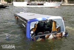 كوارث الانقلاب.. مصرع 3 جراء انقلاب سيارة في ترعة المريوطية