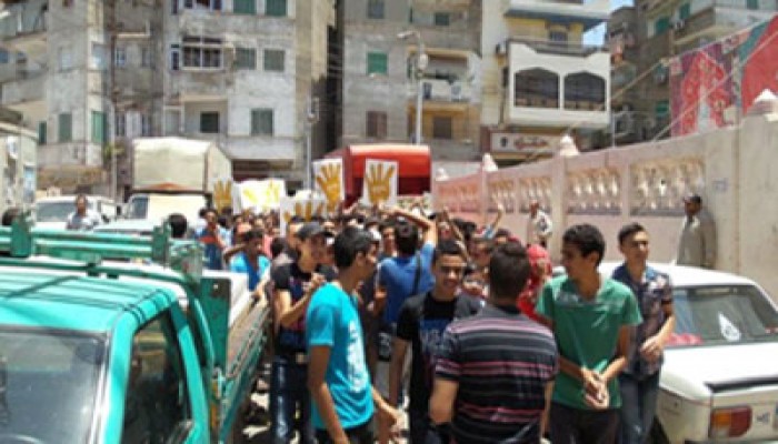 مسيرة حاشدة بقرية الإسكندرية بفارسكور ضد جرائم العسكر