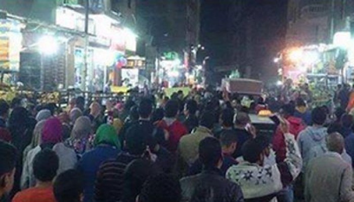 مسيرة ليلية بـ"مغاغة" بالمنيا تهتف بإسقاط حكم العسكر