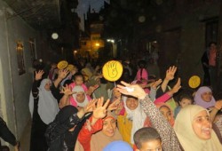 فراشة شبابية ليلية بالسنطة تهتف بالقصاص للشهداء