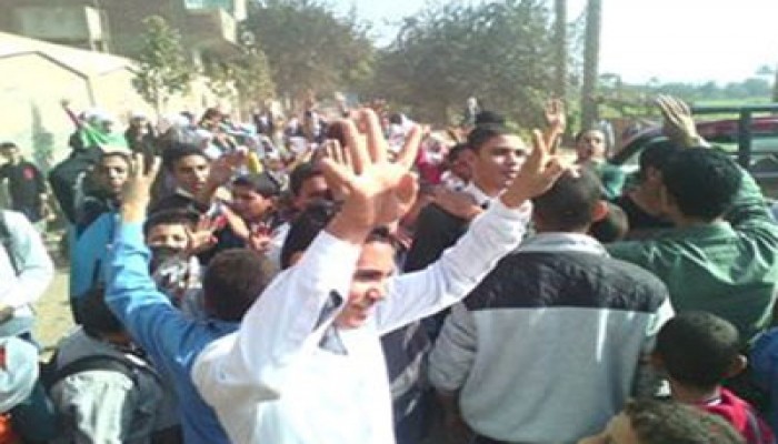 مباشر.. ثورة أهالي أطفيح لاستعادة 25 يناير