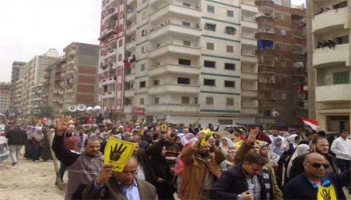 أهالي العصافرة ينتفضون في الذكرى الرابعة للثورة