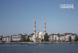 الانقلاب يقتحم قرية بدمياط ويحرق إحدى مزارعها ويختطف طفلاً