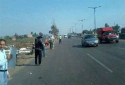 سلسلة بشرية لثوار الباجور تهتف بإسقاط الانقلاب المجرم