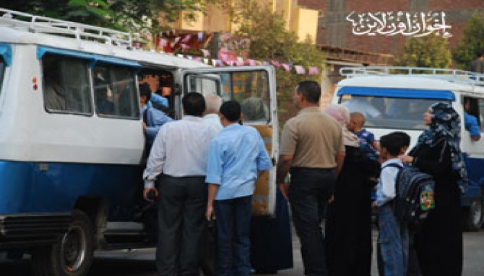 فيديو.. سائقو أبو حماد يضربون عن العمل رفضًا لتعنت الانقلاب