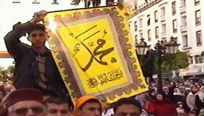 النهضة الجزائرية تدعو المسلمين للتظاهر غدًا نصرة للنبي محمد