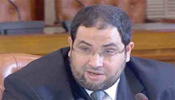 تعليق "نيويورك تايمز" على إطلاق سراح القزاز واعتقال الآلاف