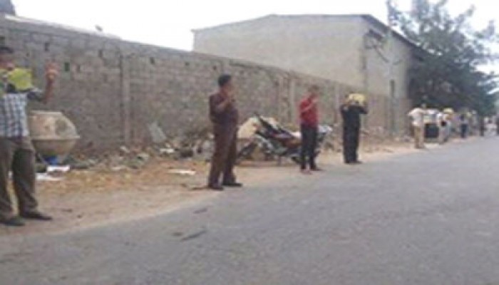 سلسلة بشرية على طريق "بلقاس– جمصة" رفضًا لحكم العسكر