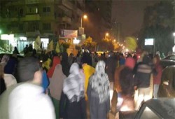 مسيرة ليلية لأحرار العجمي تهتف بإسقاط الانقلاب الإرهابي