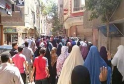 حشود المطرية تهتف: الشعب يريد إسقاط الانقلاب