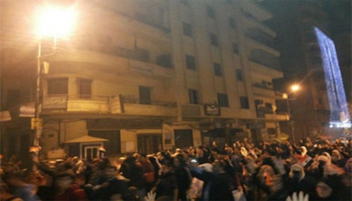 مسيرة ليلية حاشدة بالمنصورة تطالب بالإفراج عن الحرائر