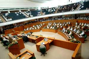 برلماني كويتي: دول غربية زرعت العنف والاستبداد في الوطن العربي