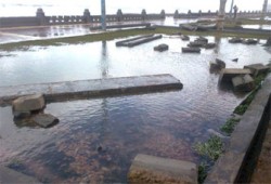 مياه الأمطار تشل شرق الإسكندرية.. والانقلاب أصابه العمى