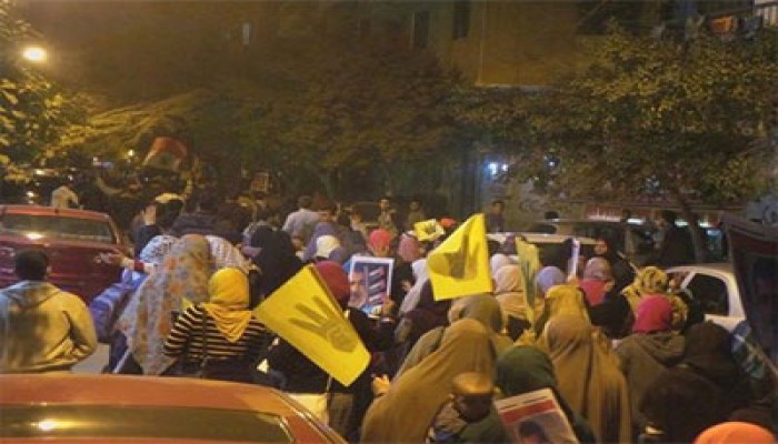 فيديو.. مسيرة ليلية بقرية الزوايدة بالإسكندرية رفضًا للانقلاب