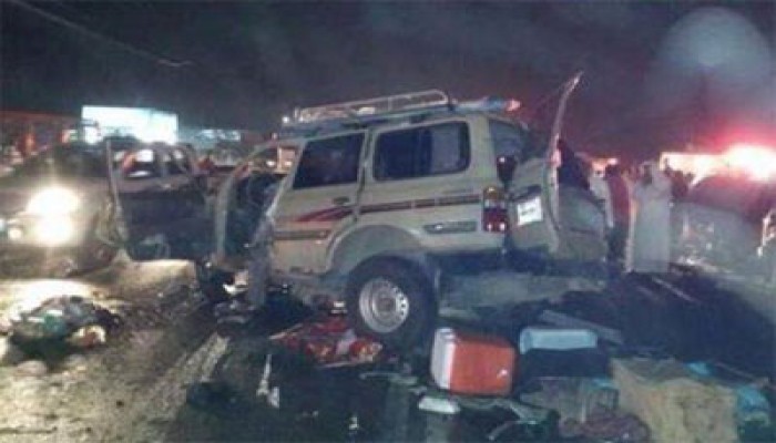 إصابة 15 في حادث انقلاب سيارة على طريق "الفيوم- القاهرة"