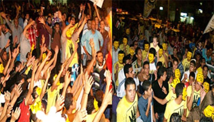 شباب بورسعيد يشعلون وقفة مسائية تهتف بالقصاص للشهداء