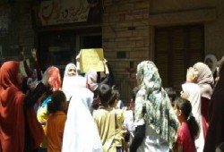 فيديو.. نساء مركز الزقازيق يشاركن بقوة في مسيرة رافضة للانقلاب