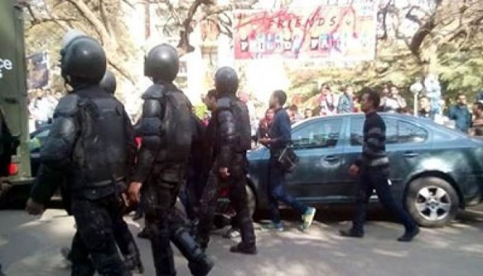 ميليشيات الانقلاب تقتحم قرية الميمون وتختطف طالب ثانوي