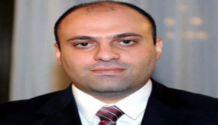 يحيي حامد: مساومات السفاح للاعتراف به مسلسل هزلي