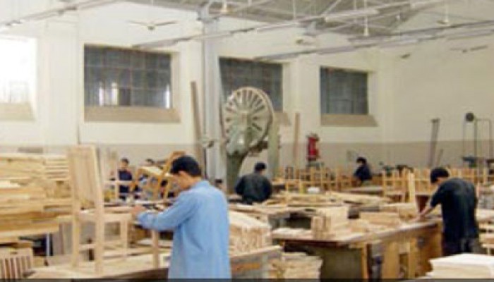 خراب الانقلاب يدمر تجارة الأثاث بدمياط وينشر البطالة