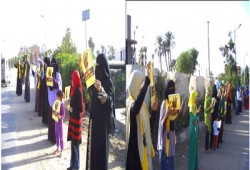 سلسلة بشرية بمركز الفيوم تهتف بالقصاص والحرية للمعتقلين