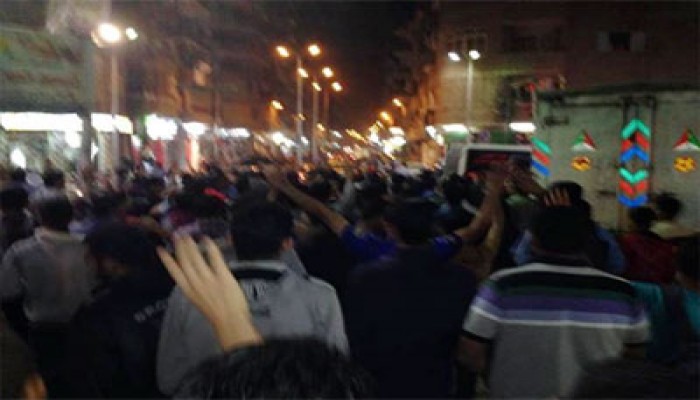 فيديو.. مسيرة ليلية بمدينة أسيوط تهتف بإنقاذ مصر