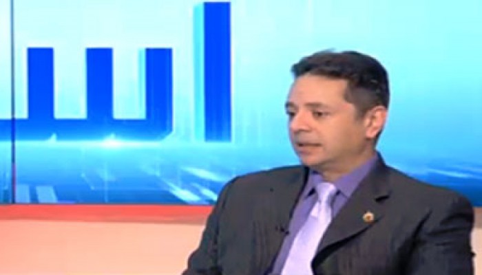 رئيس البرلمان الشرعي: أنا ليبرالي.. ود.مرسي هو الرئيس