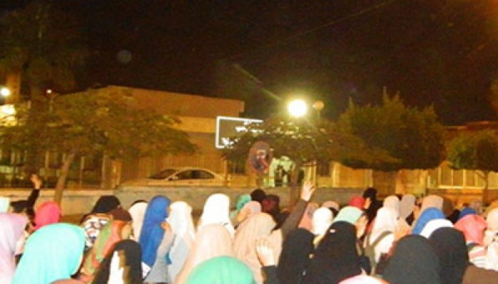 ثوار السادات يهتفون: "مكملين ومش خايفين والحرية لكل سجين"