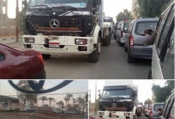 شلل تام بطريق "سيوة - مطروح" نتيجة انقلاب شاحنة