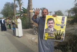 أهالي منشأة بغداد بالفيوم يهتفون بالقصاص والحرية للمعتقلين