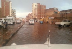 الصرف الصحي يغرق شوارع القرين وسط غضب الأهالي