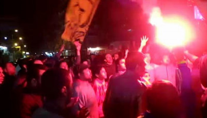 شباب بورسعيد يشعلون مظاهرة ليلية تهتف بالقصاص للشهداء