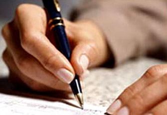 اعتقله يا إنتربول.. يستاهل