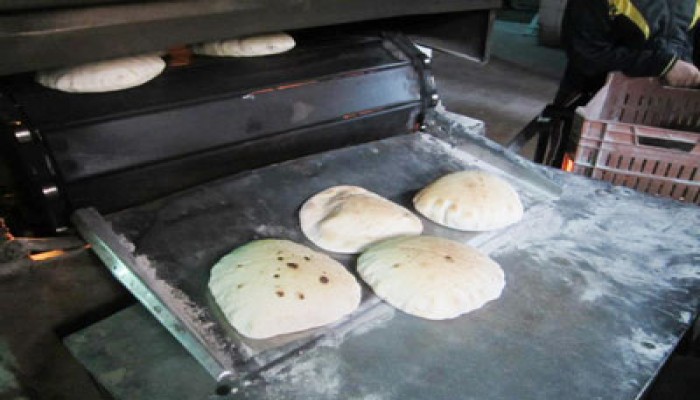 الانقلاب يرفض صرف رواتب العاملين بمنظومة خبز المنوفية