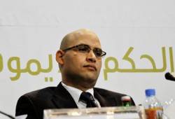 د. العناني ساخرًا: أوباما نشر "تعذيب المخابرات" ولا يخاف "أبله فاهيتا"