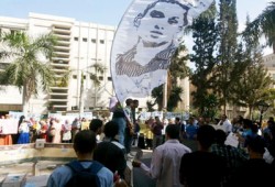 الانقلاب يفصل طالبة بطب جامعة الإسكندرية لمدة عام