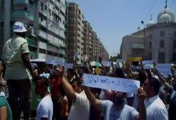 شباب بورسعيد يشعلون مسيرة حاشدة تطالب بحق الشهداء