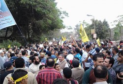 المعادي تطالب برحيل السفاح في جمعة "القصاص والاصطفاف"