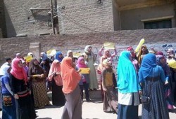 مسيرة حاشدة ببركة السبع رفضًا لبراءة المخلوع