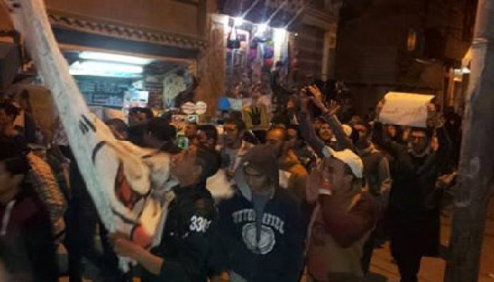 وقفتان ليليتان بكفر البطيخ رفضًا لتبرئة المخلوع وعصابته