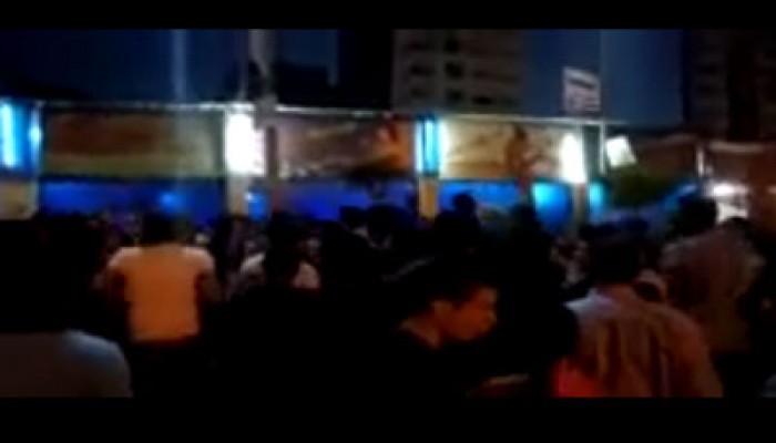 مسيرة ليلية بطنطا تدعو للتظاهر غدًا ضد تبرئة المخلوع