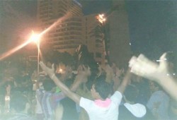 صحيفة أمريكية: 5 آلاف احتشدوا بالتحرير في أكبر مظاهرة ضد الانقلاب