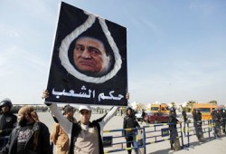 ناثان براون: براءة مبارك انتصار للدولة العميقة