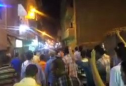 فيديو.. مسيرة ليلية بالقوصية في جمعة "الله أكبر.. إيد واحدة"