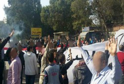 ثوار مدينة نصر على مشارف رابعة تحديًا لقوات الانقلاب