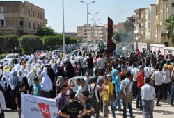 4 فعاليات حاشدة لثوار "العاشر"  تهتف بإسقاط حكم العسكر