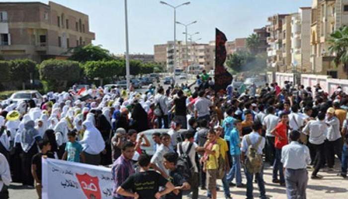 4 فعاليات حاشدة لثوار "العاشر"  تهتف بإسقاط حكم العسكر