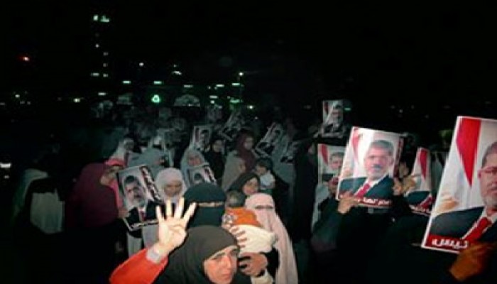 فيديو.. مسيرة ليلية بالعاشر عشية جمعة "الله أكبر إيد واحدة"