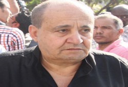 وحيد حامد ينضم إلى أبو النجا وعطية ويطالب السفاح بالرحيل