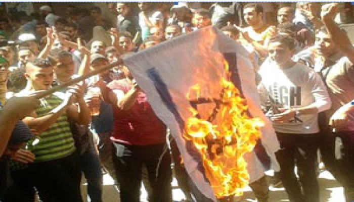 العدو الصهيوني يخطر 70 عائلة فلسطينية بإخلاء المنازل لهدمها